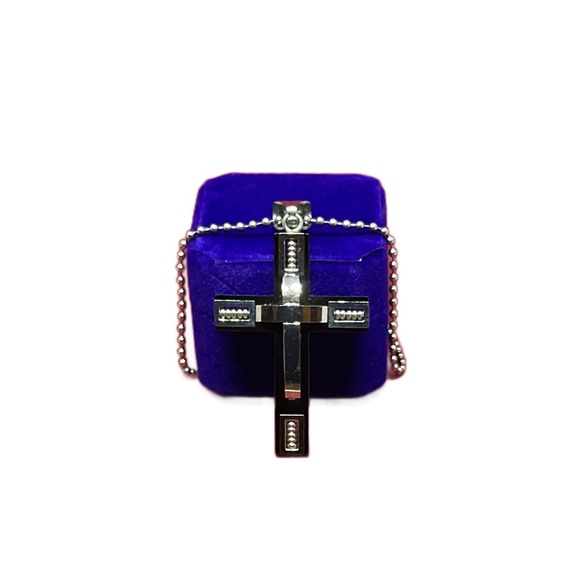 Zales Black Onyx and Stainless Steel Cross w/Chain 18” - Picture 7 of 10